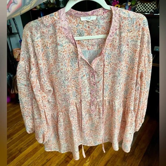 Easel Flowy Floral Blouse Pink and Peachy Orange Small Fits Bigger - Picture 1 of 12
